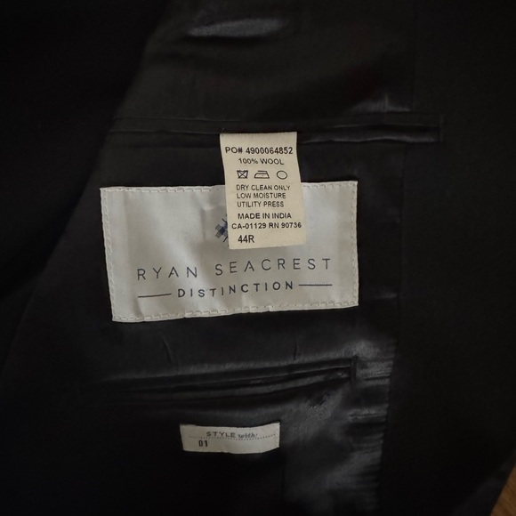 Men’s suit - Picture 6 of 7